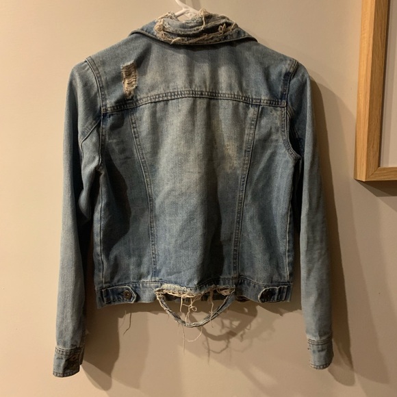 Jean jacket - Picture 2 of 3